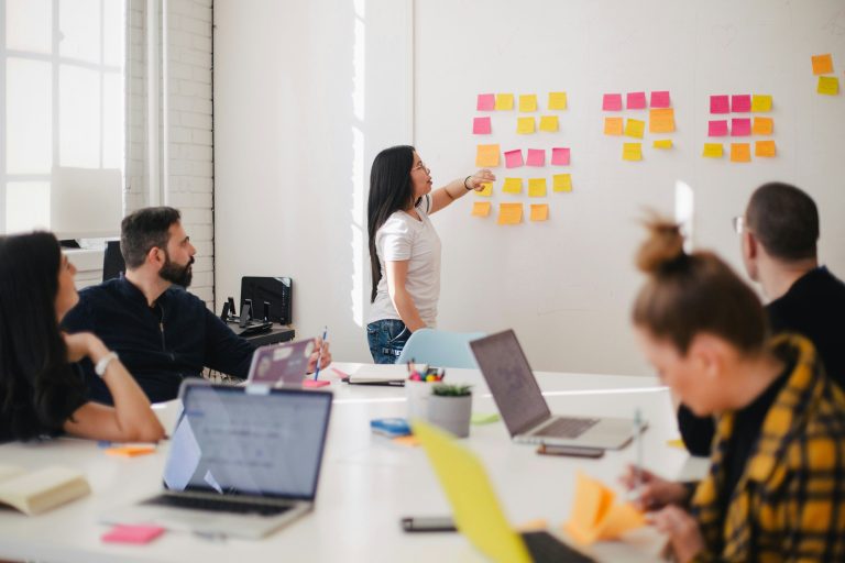 Innovative Approaches to B2B Lead Generation in UAE